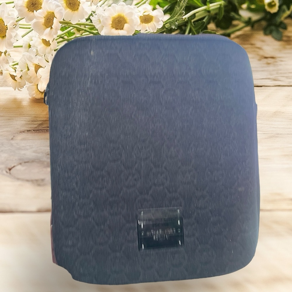Michael Kors I pad cushioned travel pouch